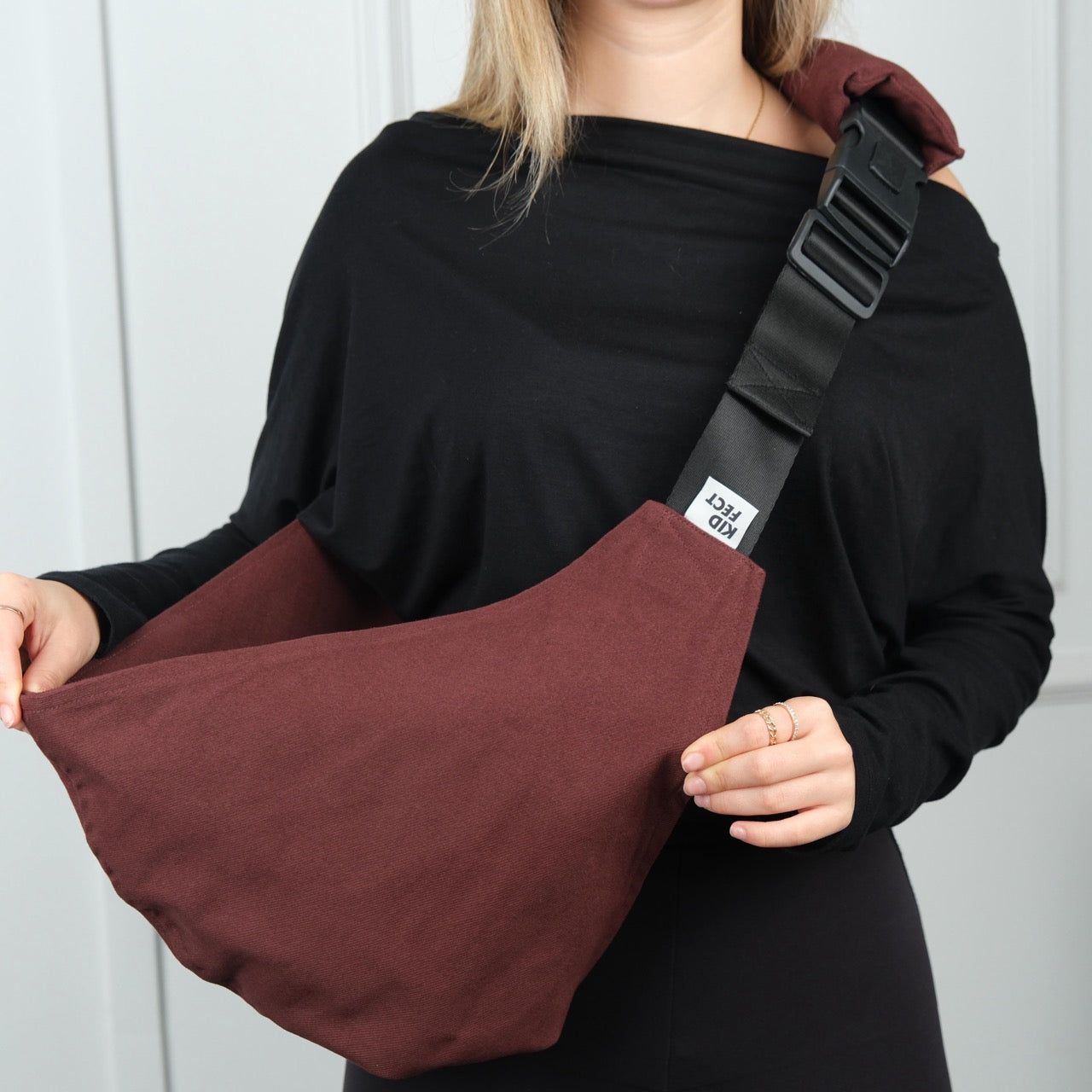 Bordo Renkli Taşıyıcı 9-48 Ay - 20KG Taşıma Kapasitesi