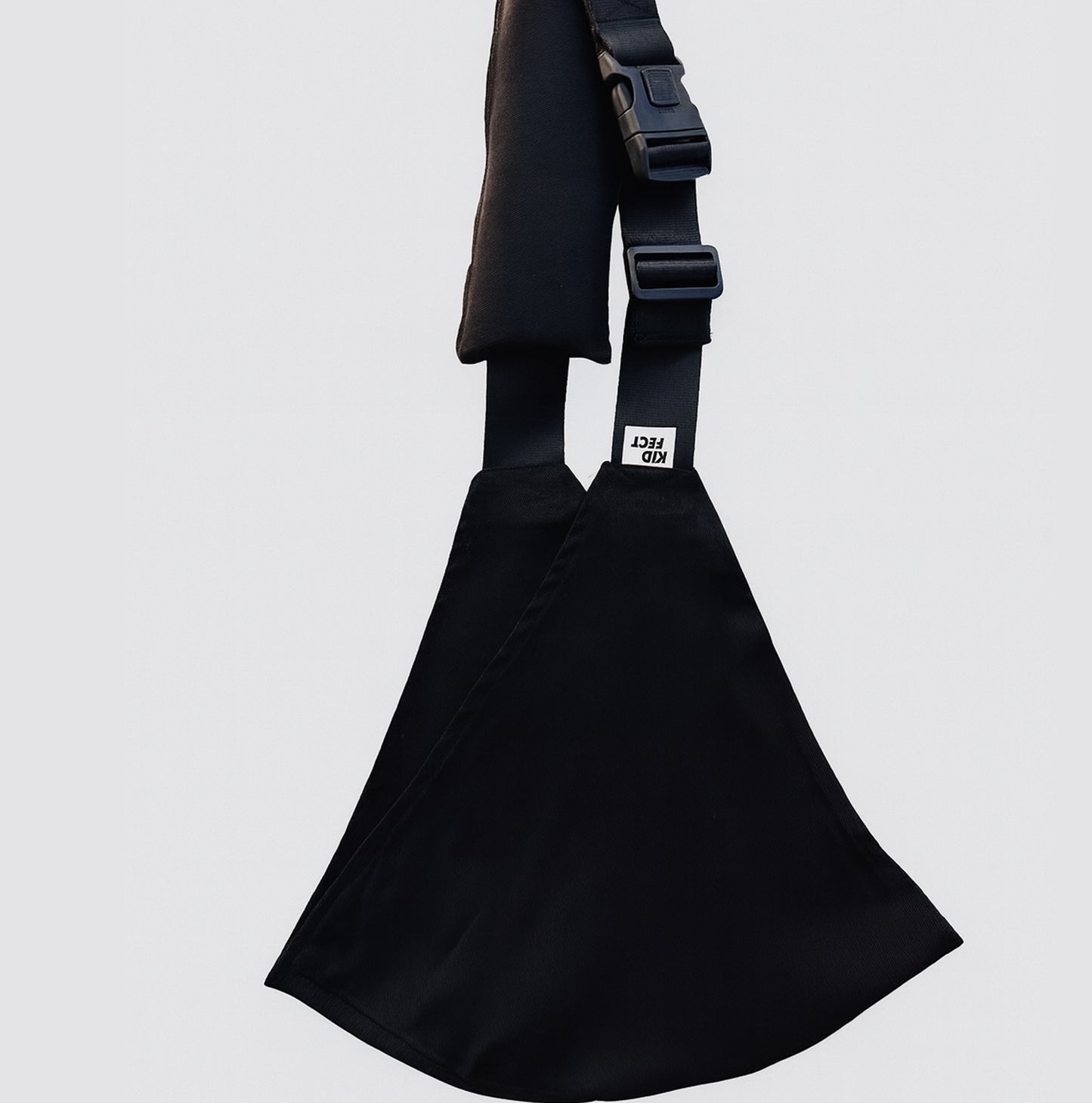 Siyah Renkli Taşıyıcı 9-48 Ay - 20KG Taşıma Kapasitesi